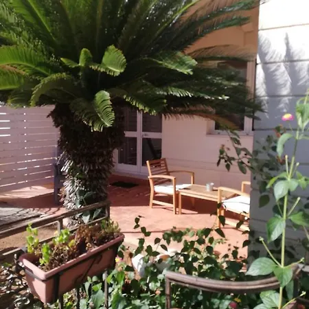 Bed & Breakfast Antonella Mondello 3*