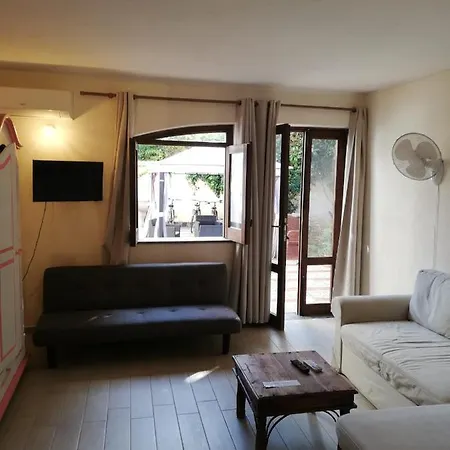 Antonella Mondello Bed & Breakfast 3*